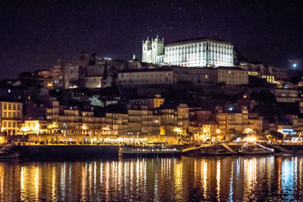 Oporto by night